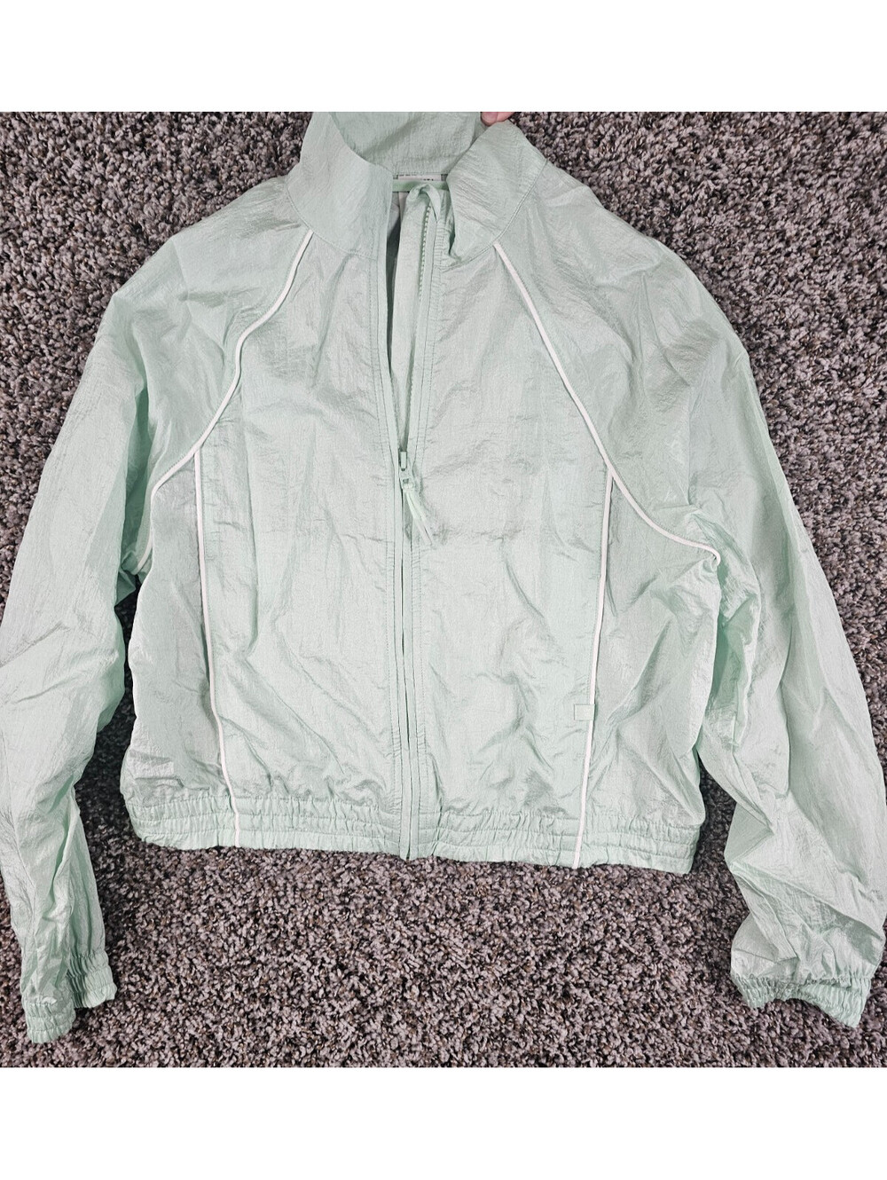 Athleta Girl Daybreak Jacket in a light green color Sz L (12) Zip Up